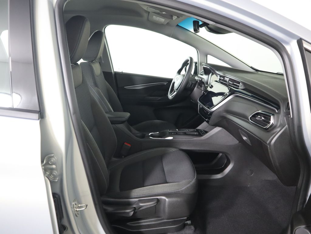 Thumbnail: 2023 Chevrolet Bolt EV - 20