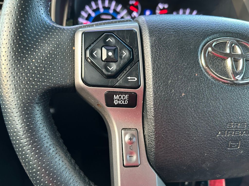 Thumbnail: 2019 Toyota 4Runner - 19