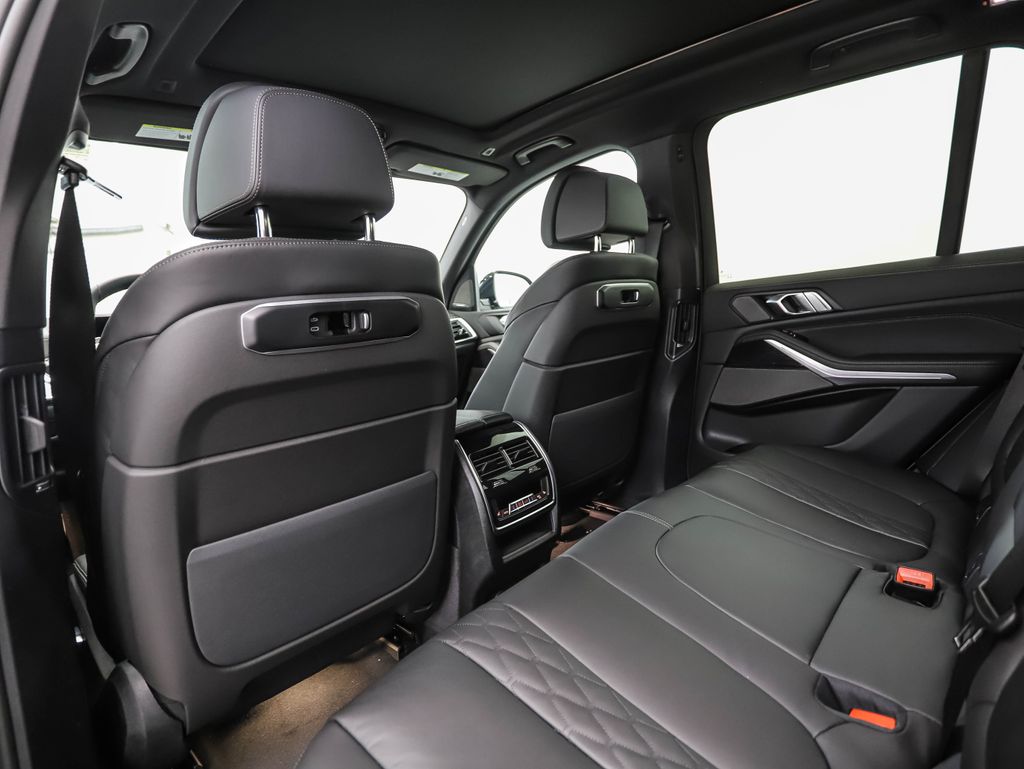 Thumbnail: 2026 BMW X5 - 20