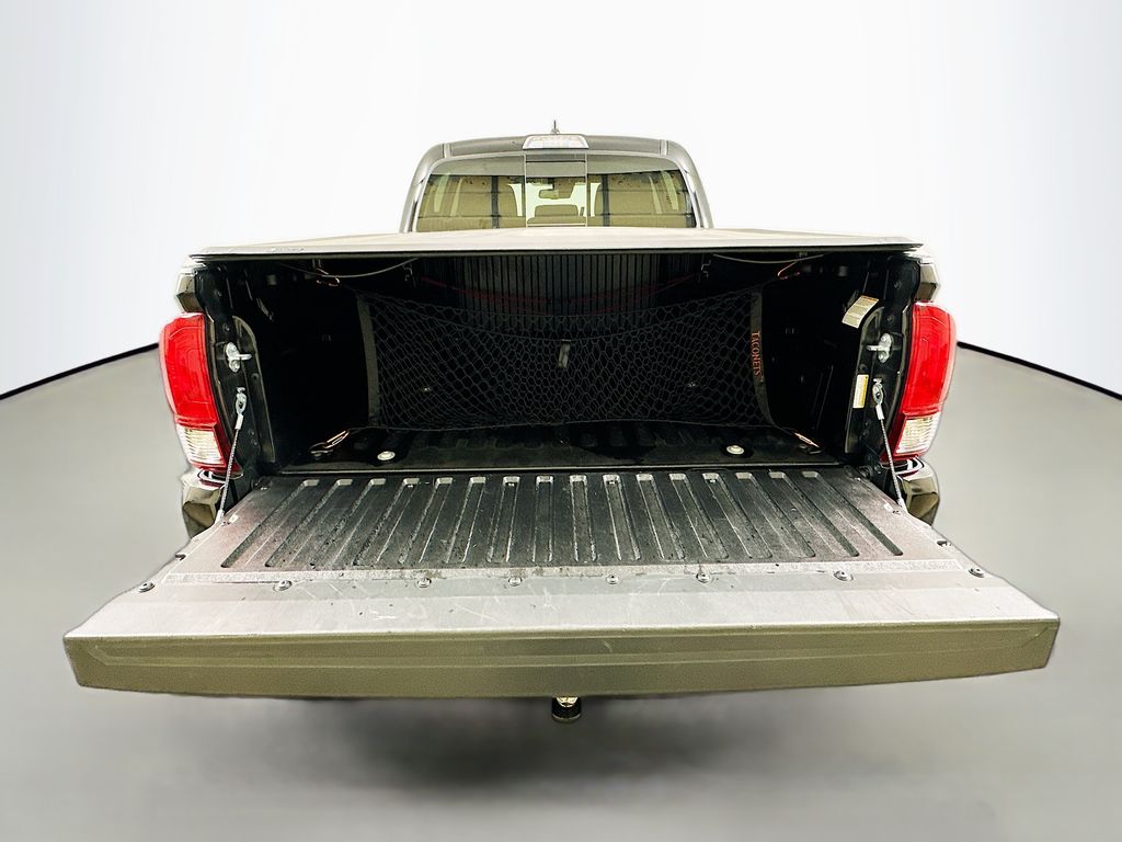 2023 Toyota Tacoma SR5 24