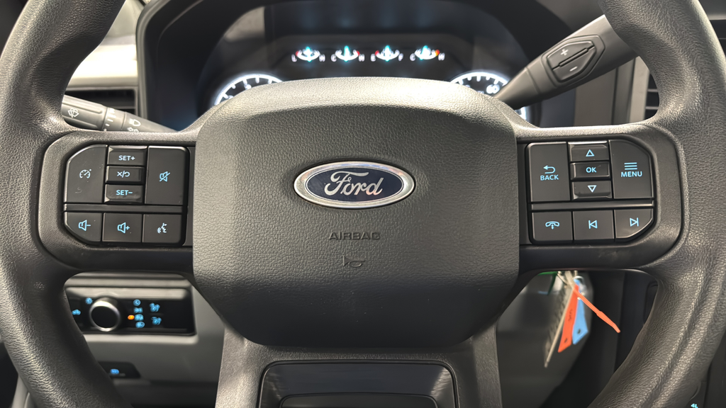 Used 2023 Oxford White Ford XL image 15