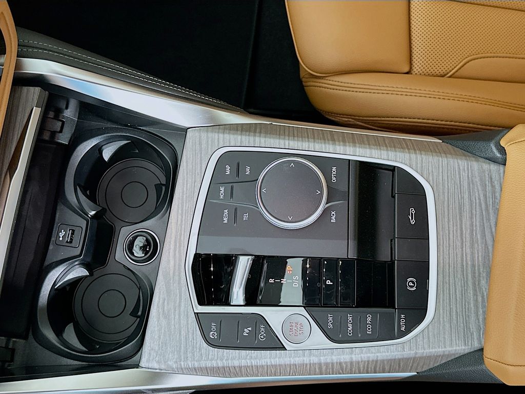 Thumbnail: 2026 BMW 4 Series - 15