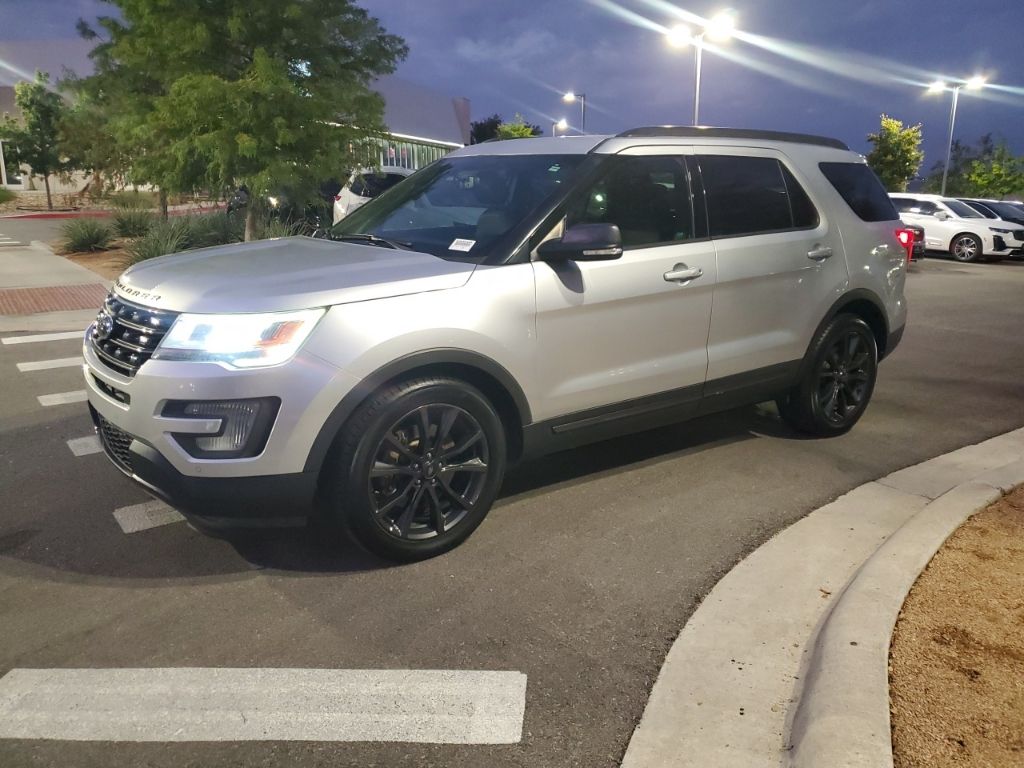 Used Car 2017 Ford Explorer  Xlt For Sale Under $20,000 In Austin, Texas