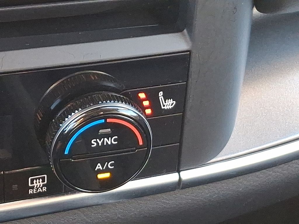 Thumbnail: 2023 Nissan Rogue - 26