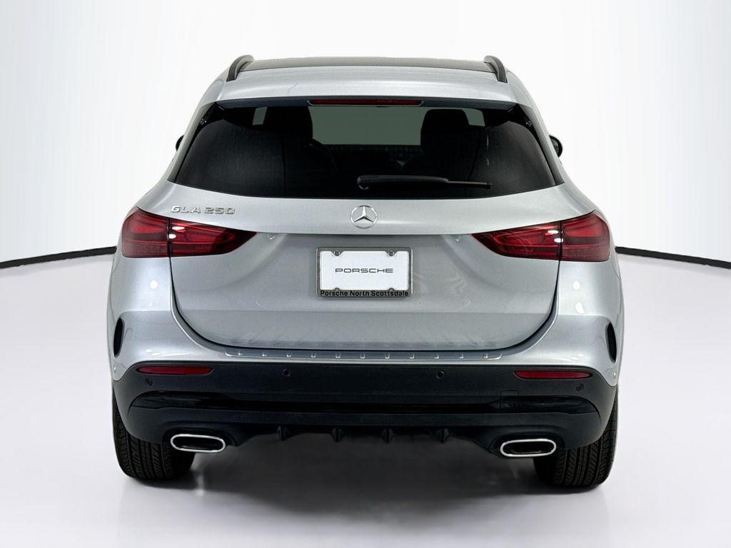 Used 2025 Silver Mercedes-Benz GLA 250 image 6