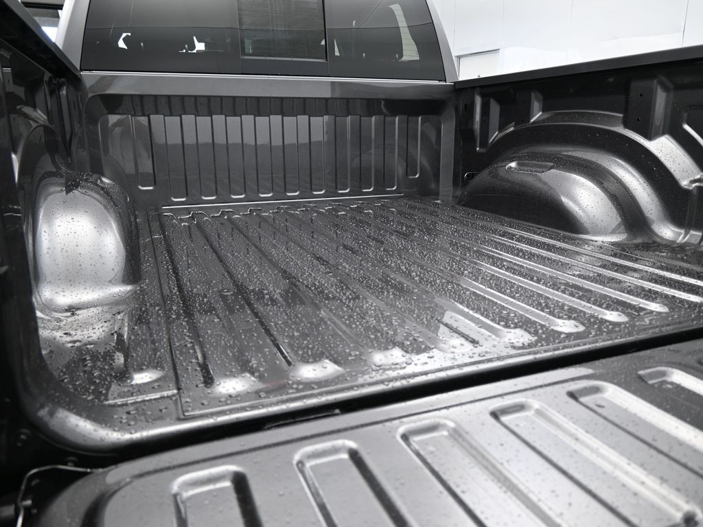 New 2026 Granite Crystal Metallic Clearcoat Ram Laramie image 39