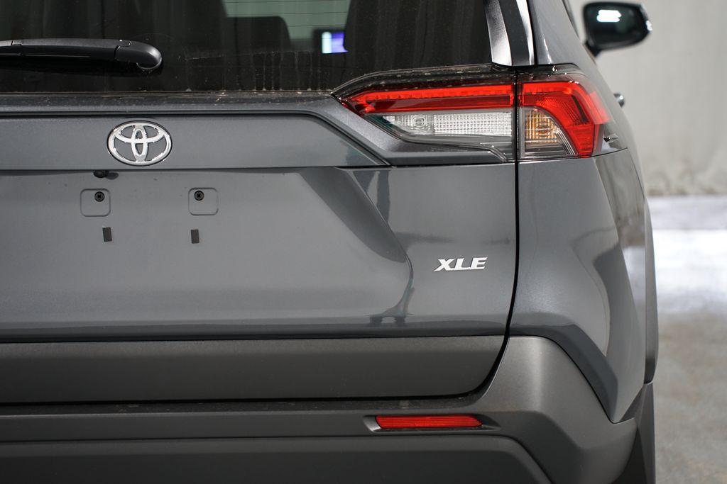 Thumbnail: 2025 Toyota RAV4 - 10
