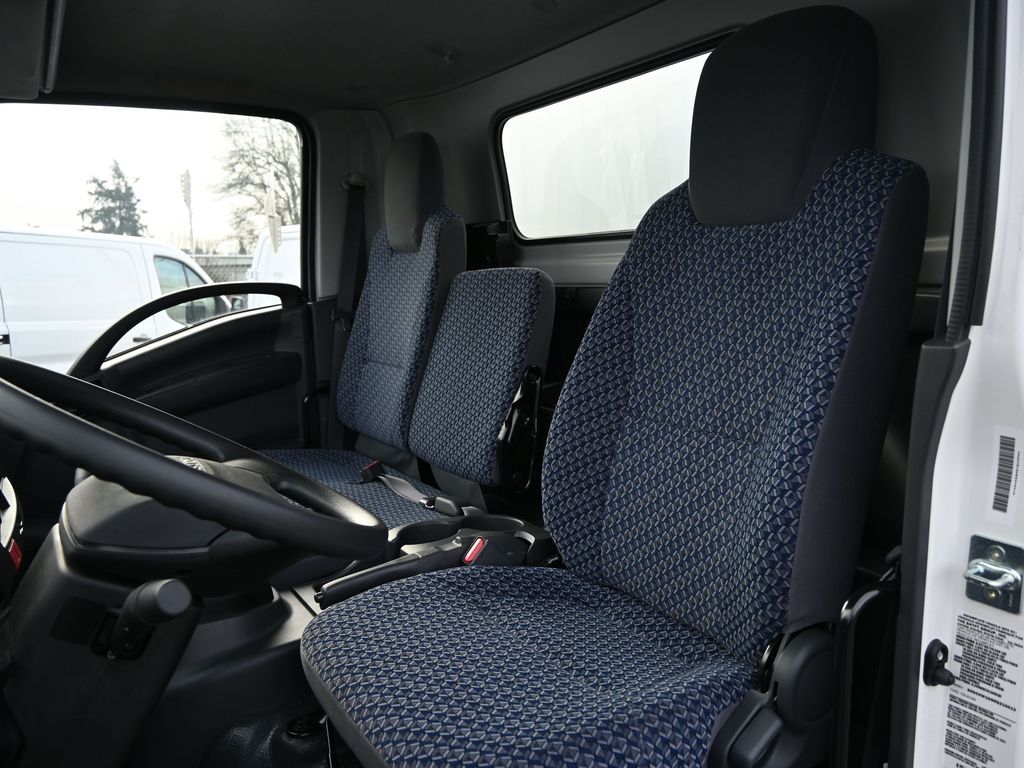 2024 Isuzu NPR HD 