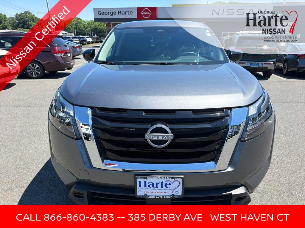 2024 Nissan Pathfinder S