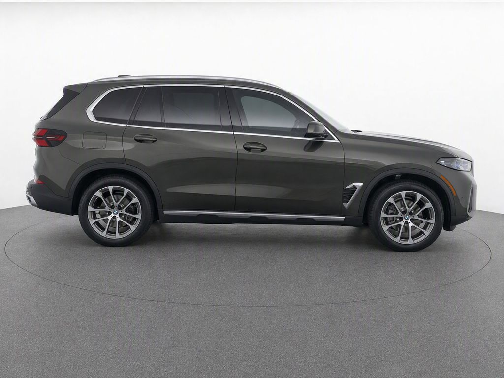 Thumbnail: 2026 BMW X5 - 30