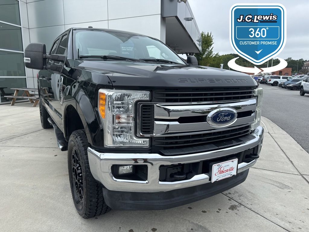 2017 Ford F-250 Super Duty XLT