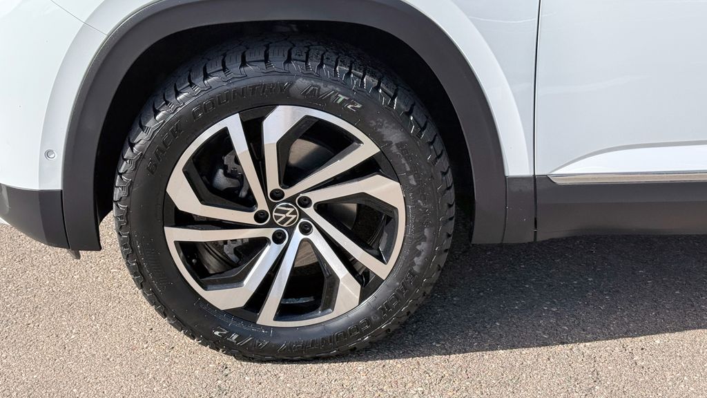 Used 2021 Volkswagen Atlas SEL Premium 4D Sport Utility