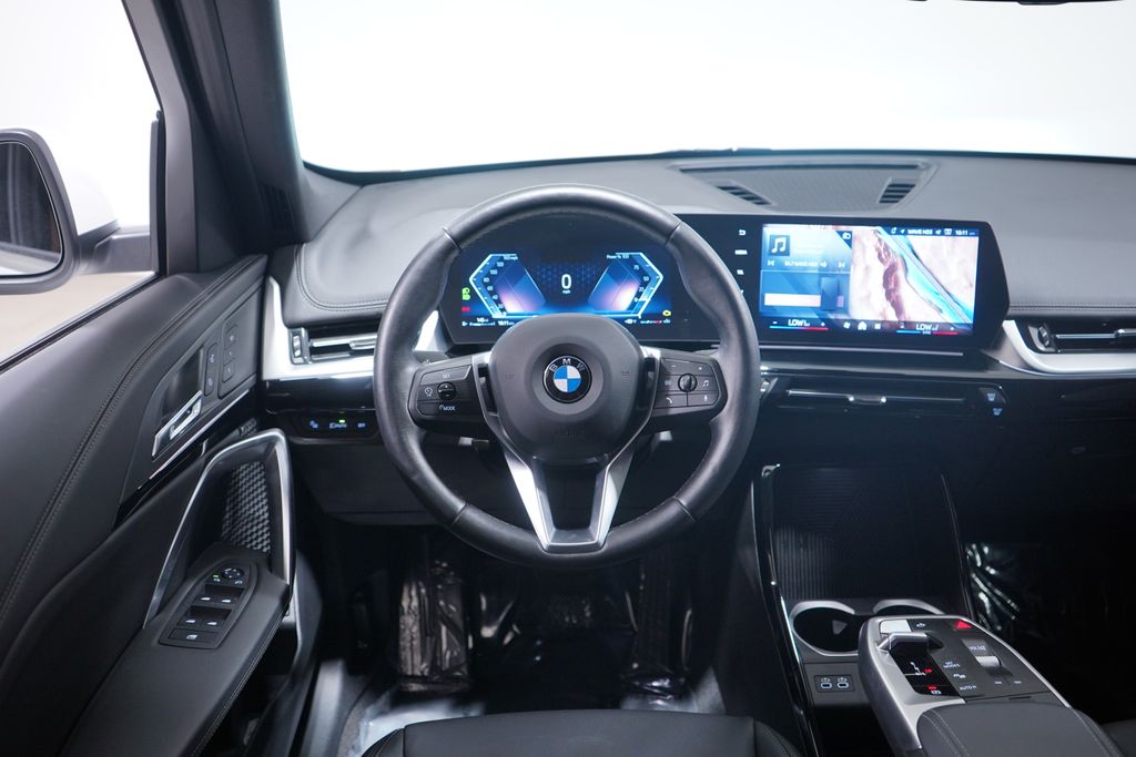 Thumbnail: 2025 BMW X1 - 11