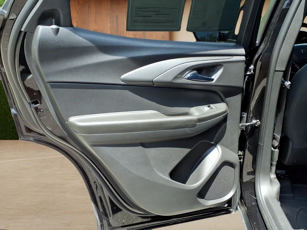 ChevroletTrailBlazer25
