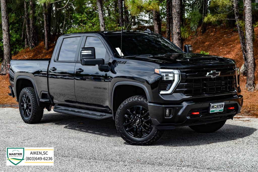 2026 Chevrolet Silverado HD LT 4WD Crew Cab Standard Box's photo