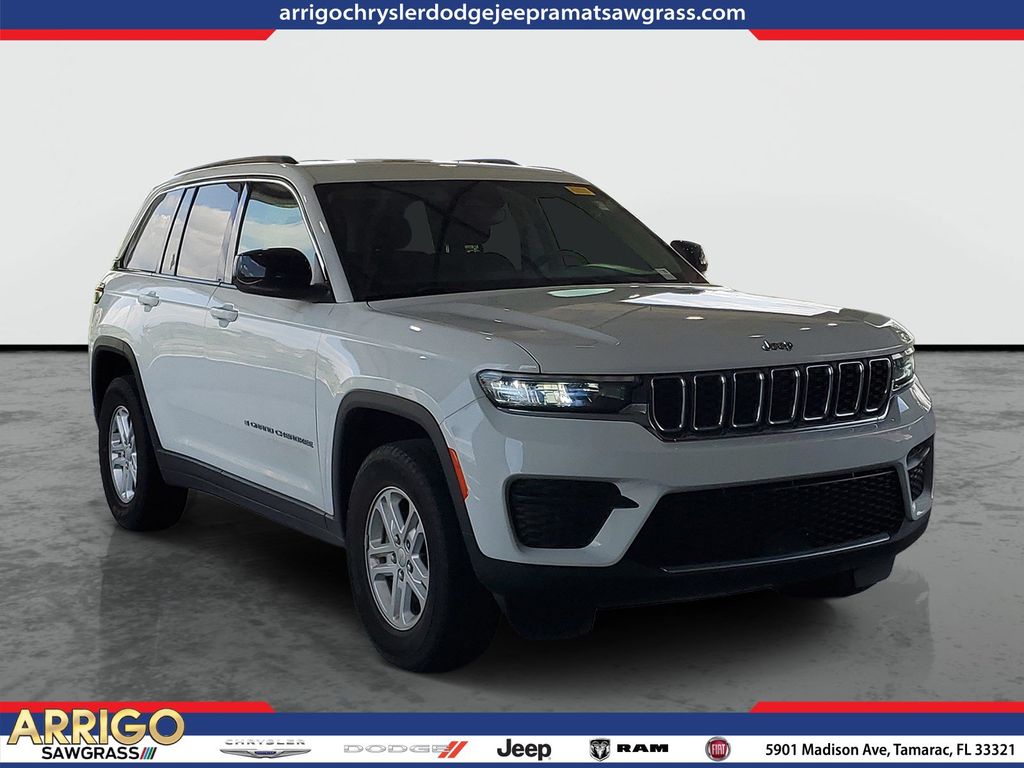 2023 Jeep Grand Cherokee Laredo