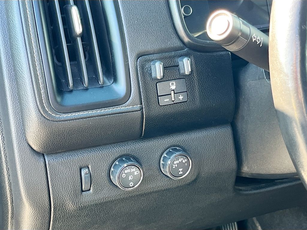 2021 GMC Canyon Denali - 9