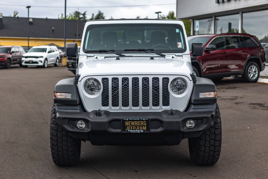 2020 Jeep Gladiator Sport thumbnail 5