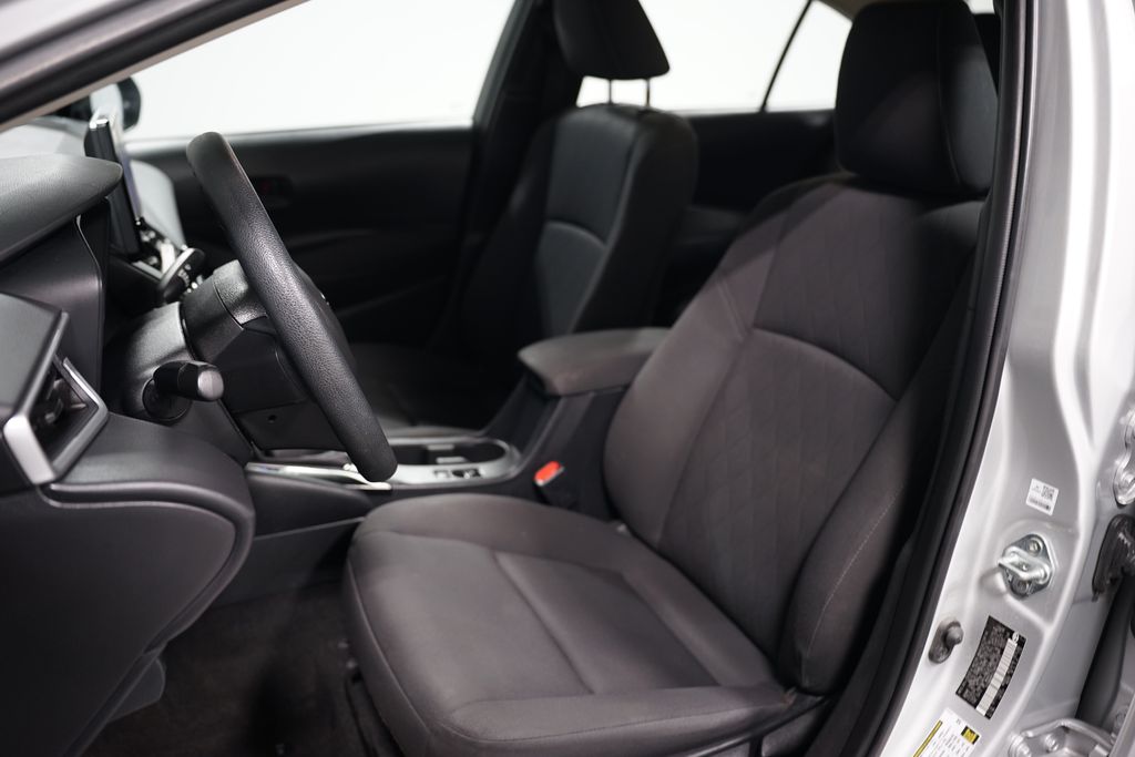 2024 Toyota Corolla LE 24