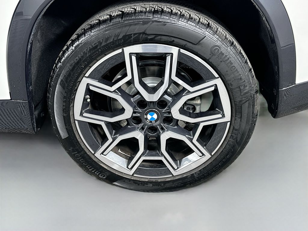 Thumbnail: 2025 BMW X1 - 31