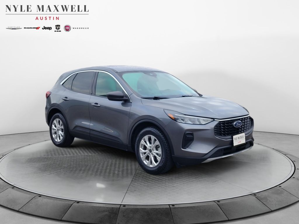 Used Car 2024 Ford Escape  Active For Sale Under $20,000 In Austin, Texas