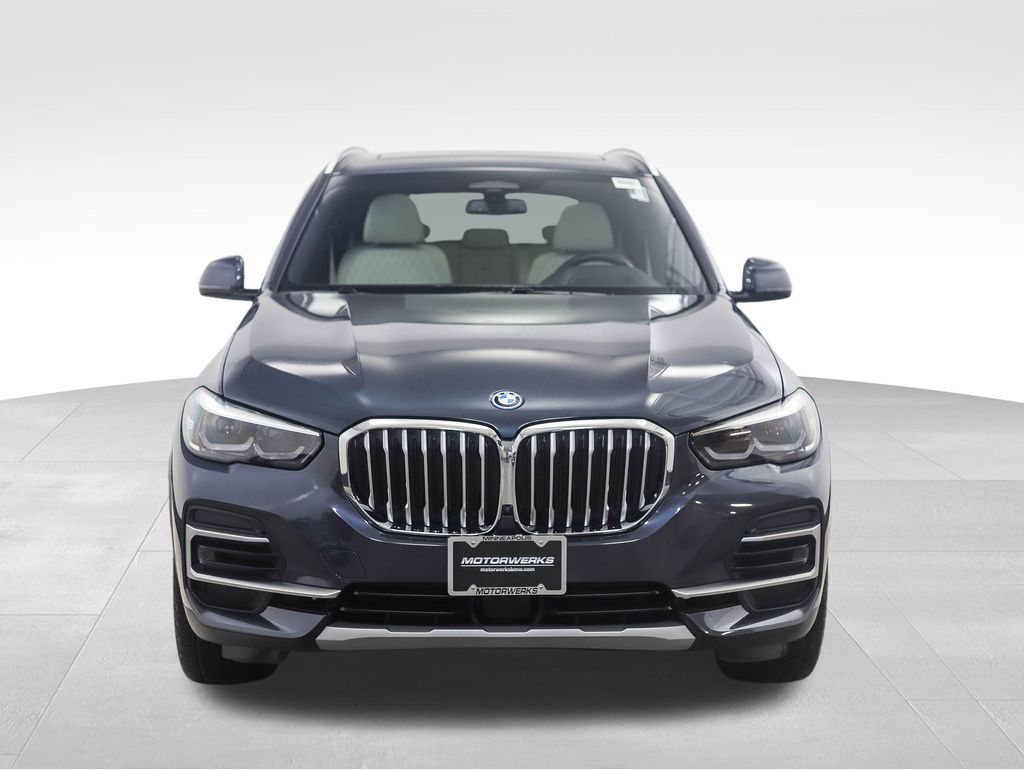 2022 BMW X5 xDrive45e 8