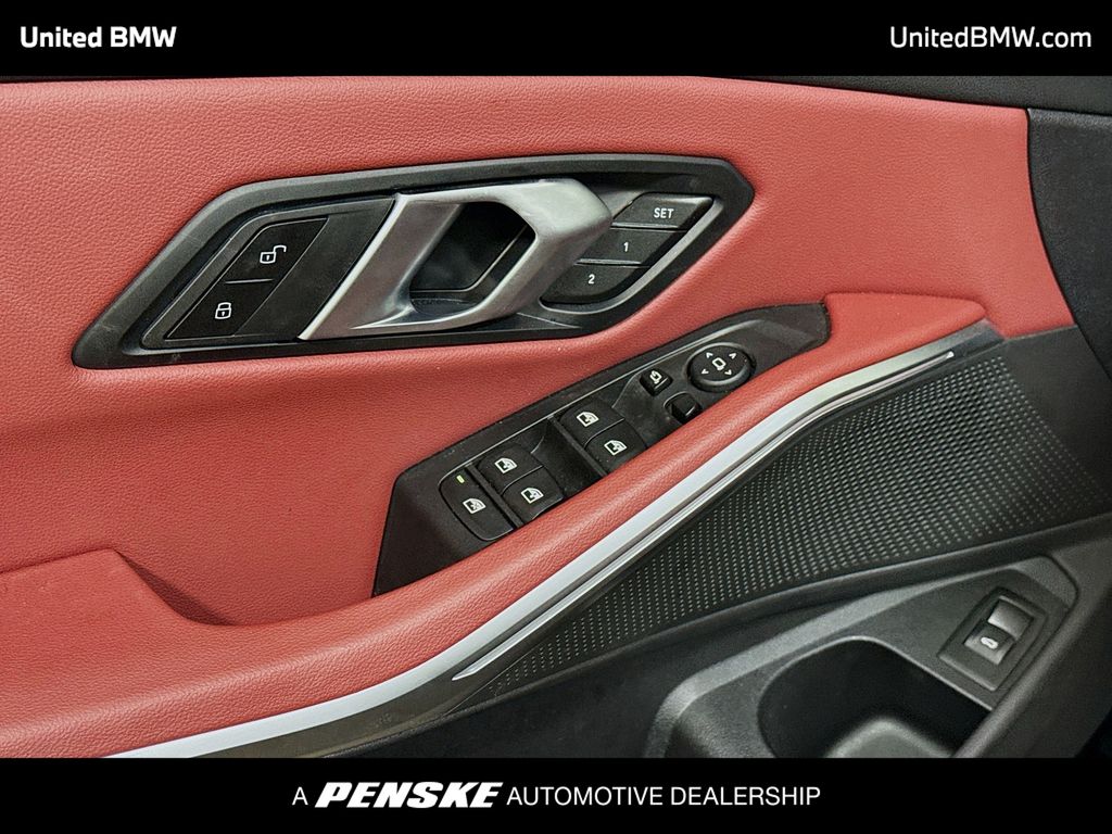 Thumbnail: 2025 BMW 3 Series - 3