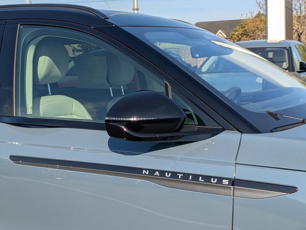 2026 Lincoln Nautilus Reserve
