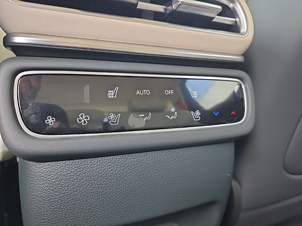 2025 Genesis GV80 3.5T 31