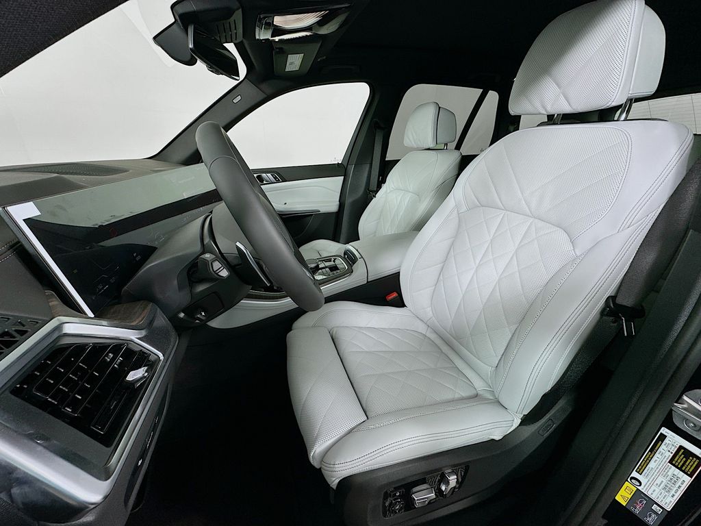 Thumbnail: 2026 BMW X5 - 16