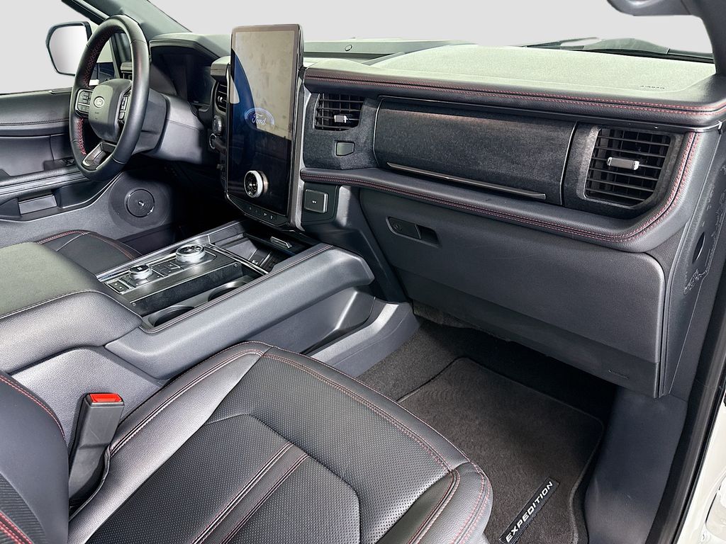 Thumbnail: 2024 Ford Expedition - 17