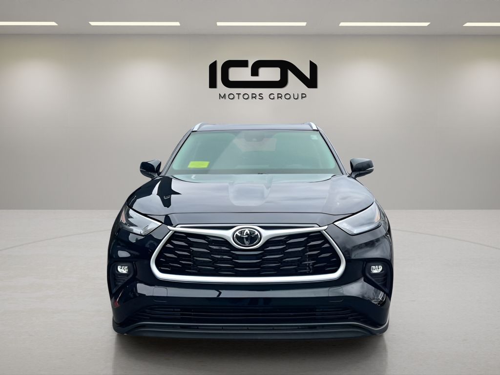 Used 2025 Toyota Highlander SUV