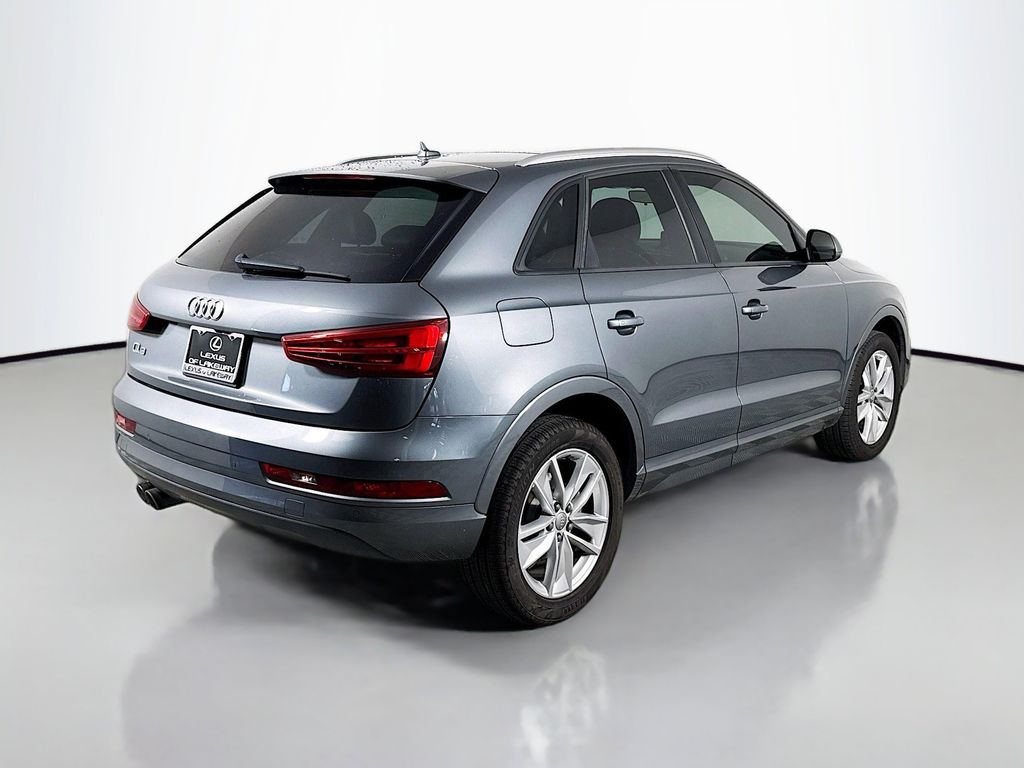 Thumbnail: 2017 Audi Q3 - 5