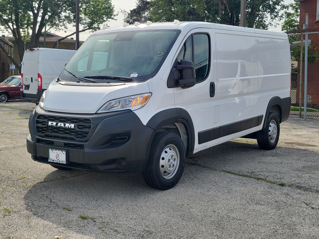 View vehicle photo 2