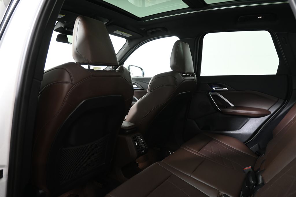 Thumbnail: 2023 BMW X1 - 31