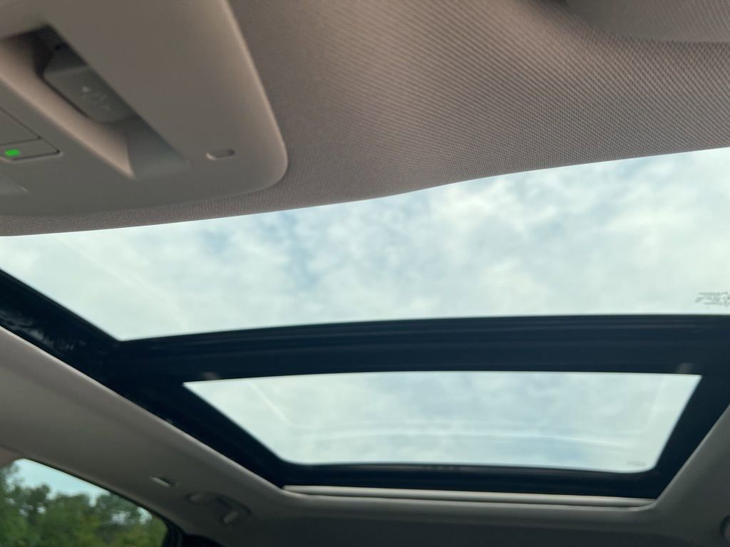 2025 Champagne Silver Metallic Nissan Murano SL AWD SUV