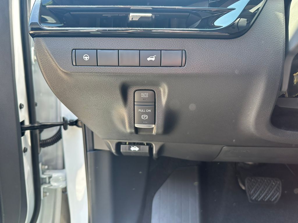 2025 Nissan Murano SV