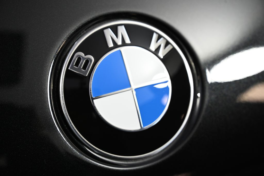 Thumbnail: 2026 BMW X5 - 14