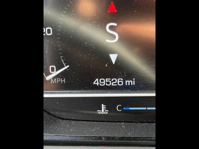 2023 GMC Yukon XL Denali Ultimate Silver at Toyota of Victoria