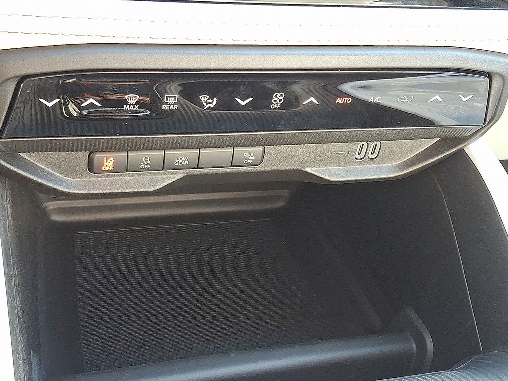 New 2026 Jeep Cherokee SUV