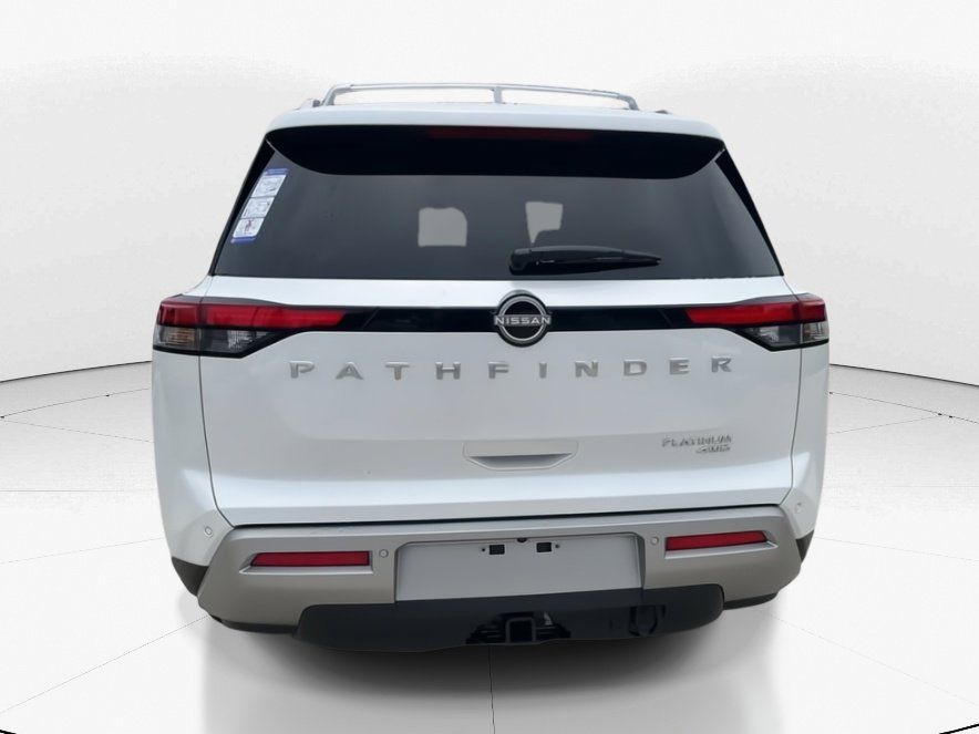 2025 Everest White Pearl Tricoat Nissan Pathfinder Platinum 4X4 SUV