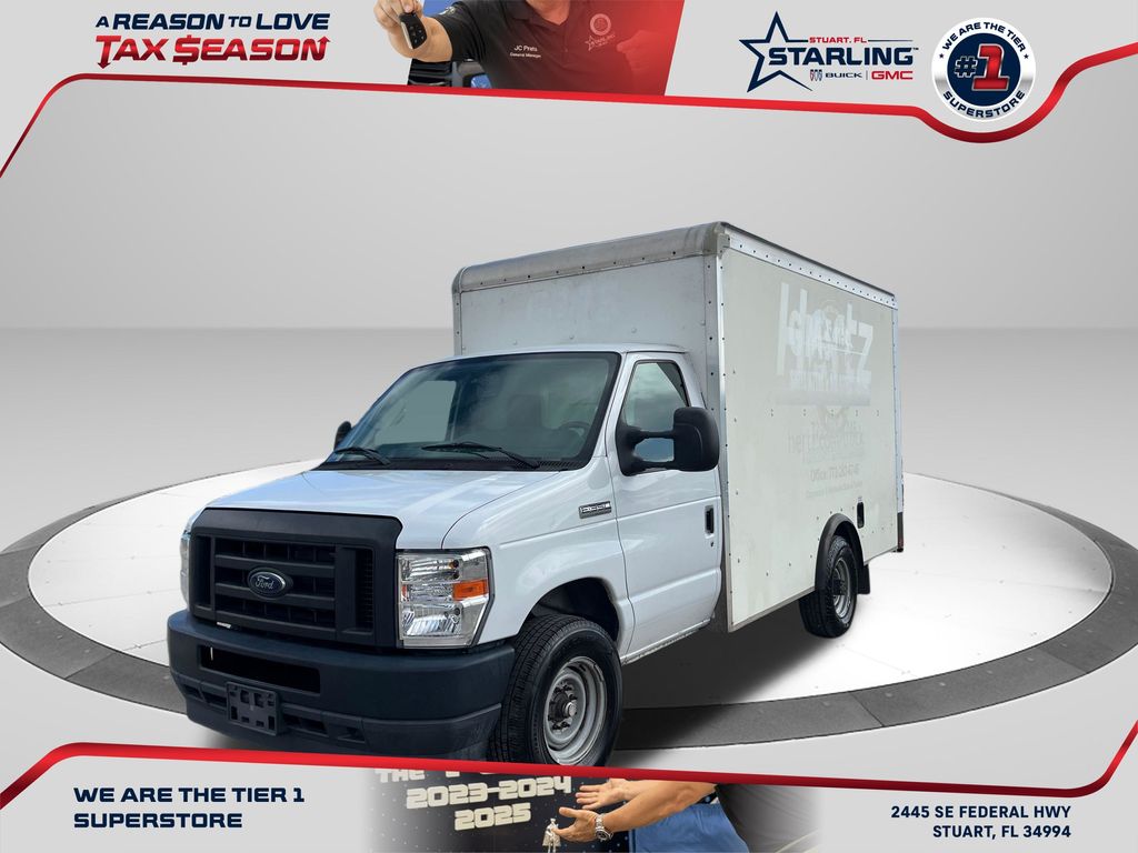 2022 Ford E-Series Chassis E-350 SD Cutaway SB RWD