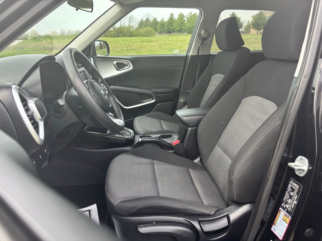 2020 Kia Soul LX - Photo 8