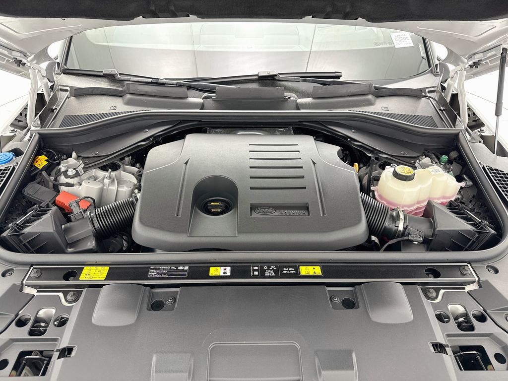 Thumbnail: 2026 Land Rover Range Rover Sport - 28