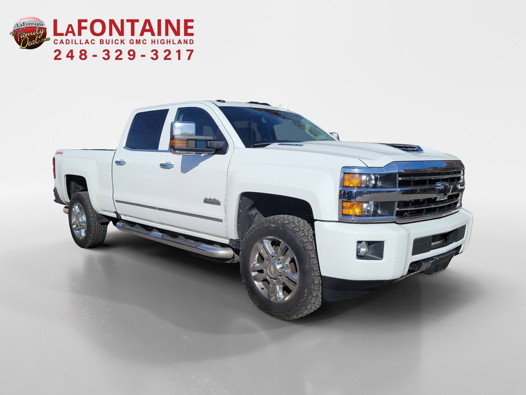 2019 Chevrolet Silverado 2500HD High Country 3