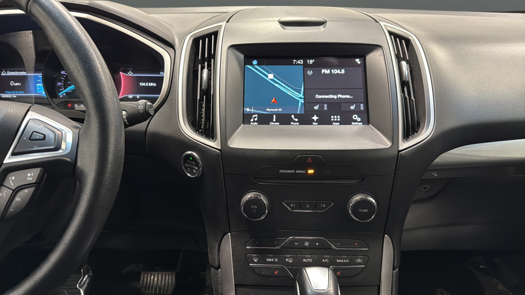 Used 2018 Shadow Black Ford SEL image 13