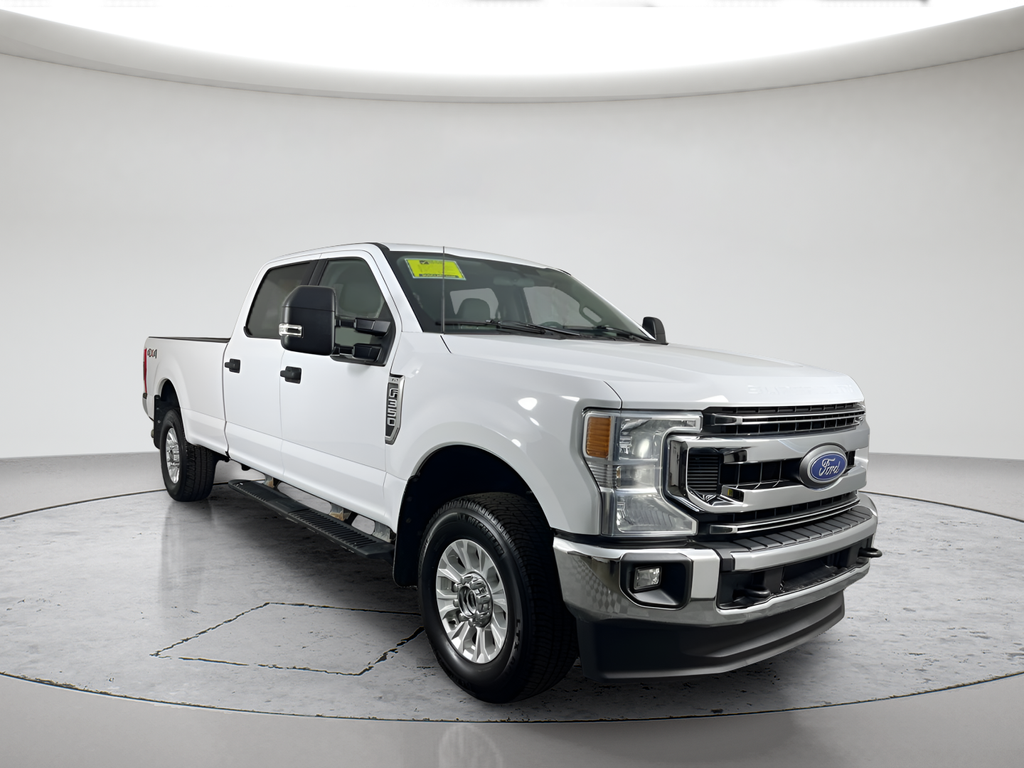 Oxford White 2022 Ford F-350 Super Duty Pickup Truck Four-Wheel Drive Automatic