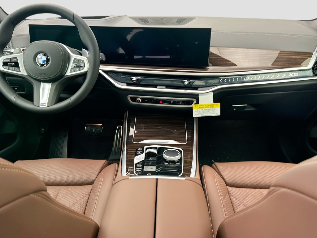 Thumbnail: 2026 BMW X5 - 13