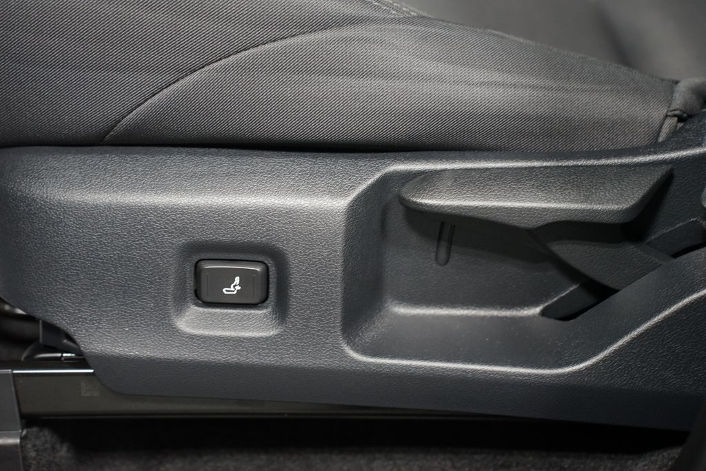 Thumbnail: 2024 Toyota Tacoma - 32