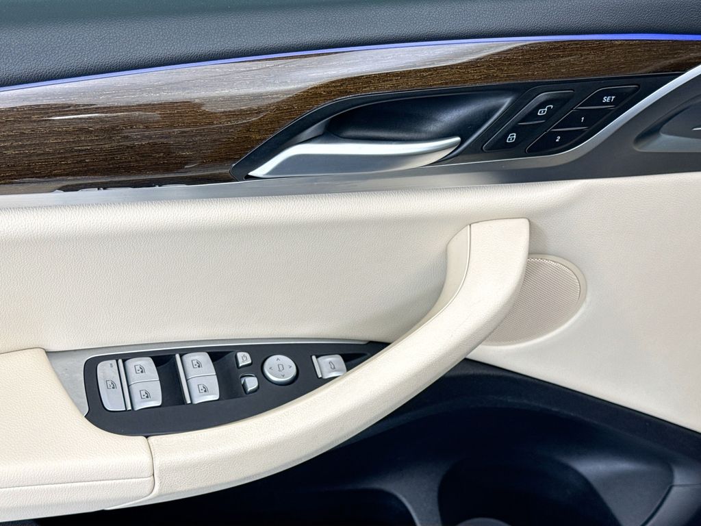 Thumbnail: 2023 BMW X3 - 22